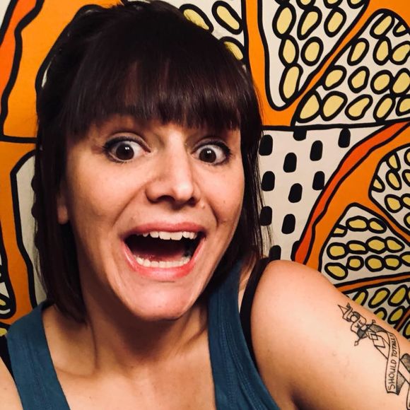 Meet your Posher, Liz - Picture 1 of 1